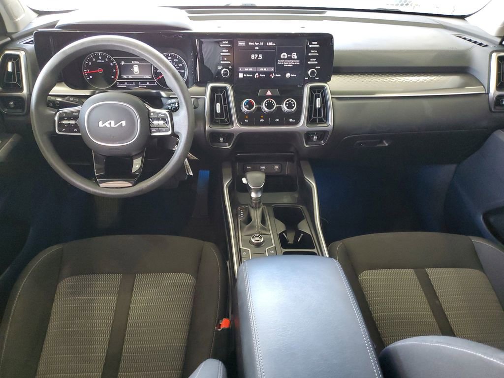 Certified 2023 Kia Sorento LX FWD image 10
