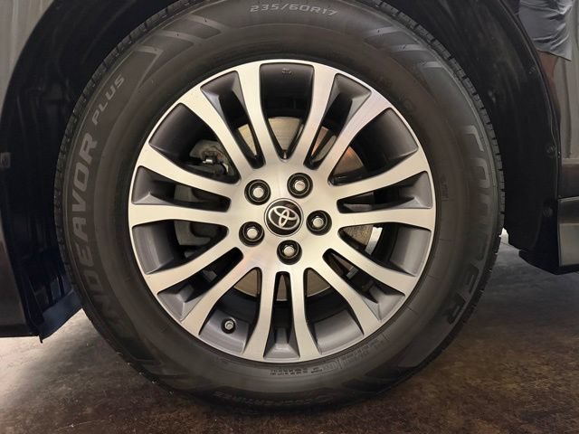 Used 2020 Toyota Sienna XLE FWD image 10