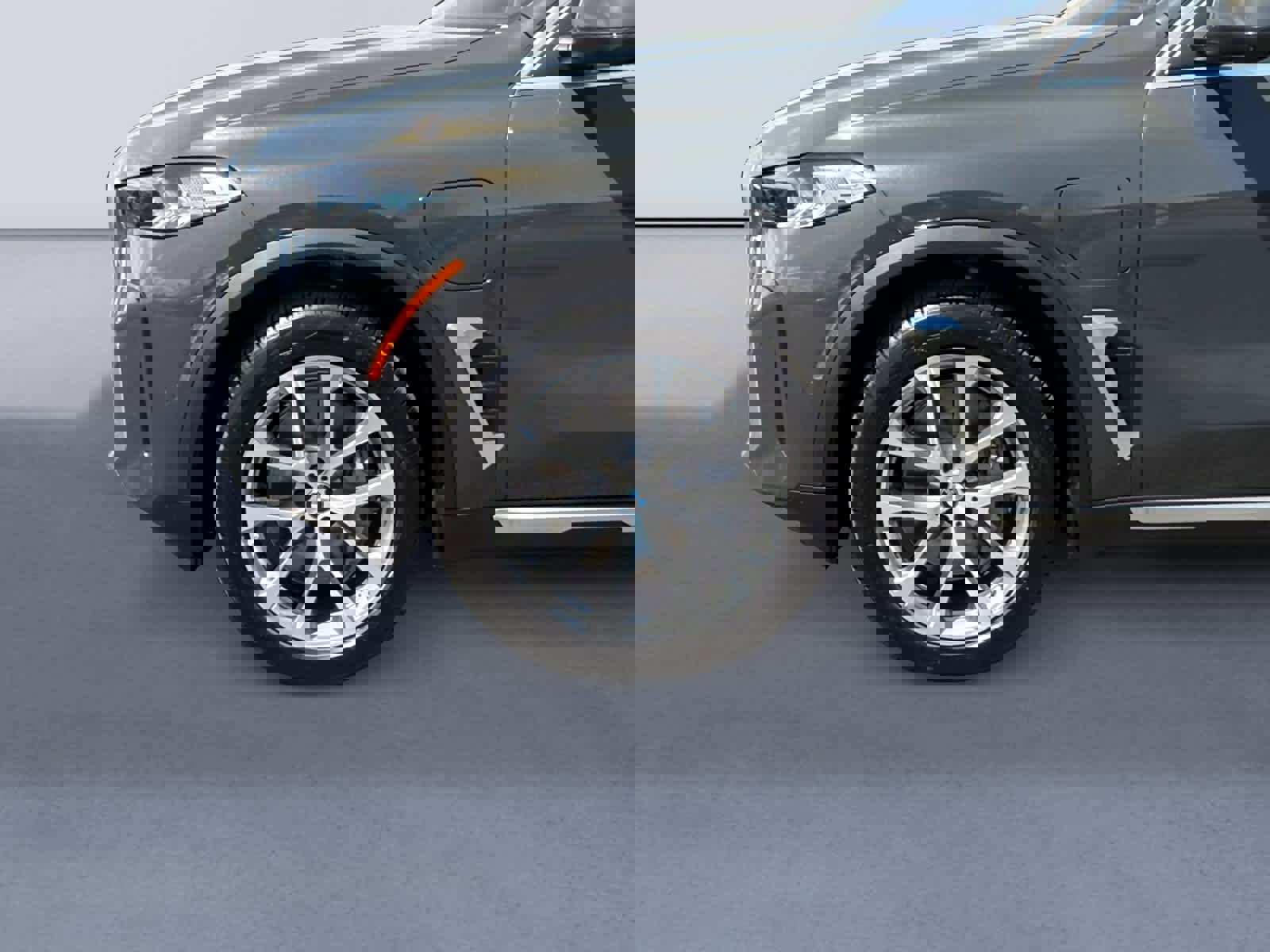 New 2026 BMW X5 xDrive50e image 9