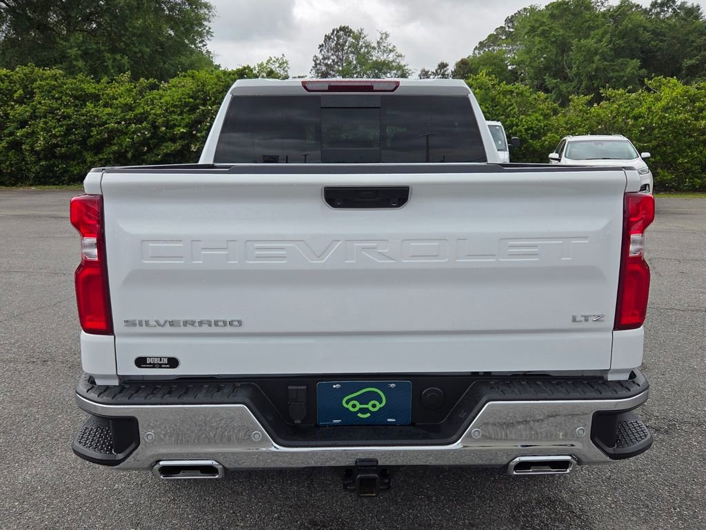 Certified 2025 Chevrolet Silverado 1500 LTZ AWD/4WD image 9