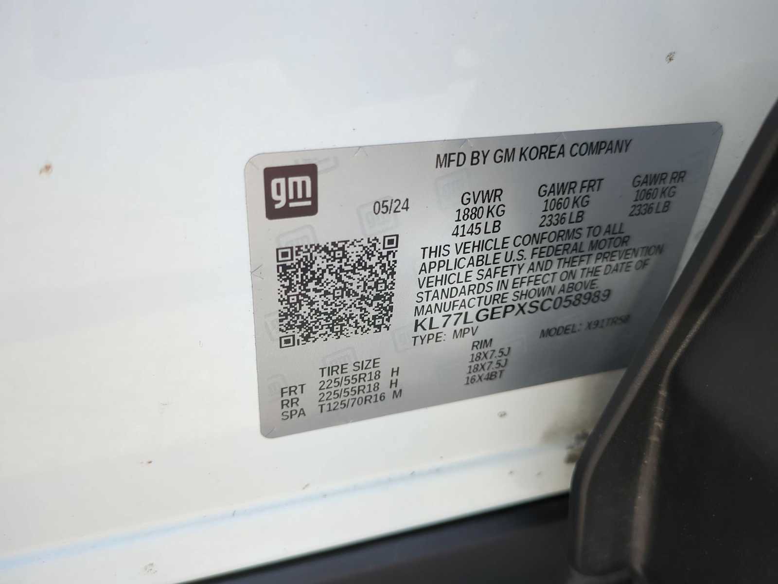 Used 2025 Chevrolet Trax RS w/ Driver Confidence Package FWD image 31