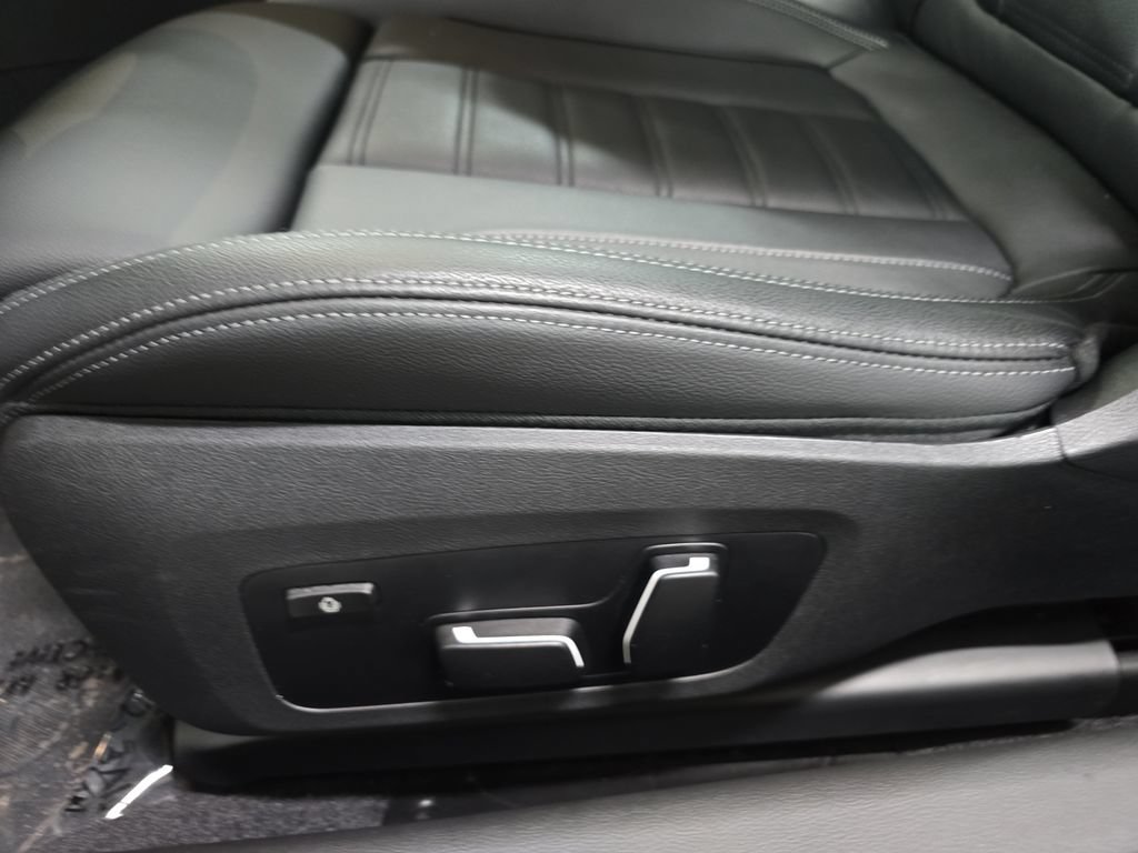 Used 2026 BMW 230i Coupe w/ Premium Package RWD image 28