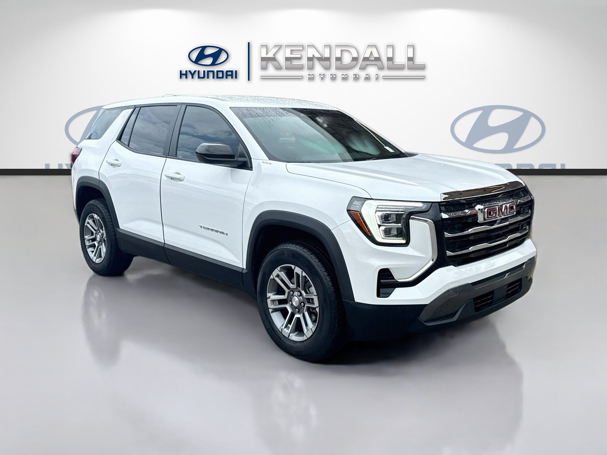 Used 2026 GMC Terrain Elevation w/ LPO, Floor Liner Package FWD image 1