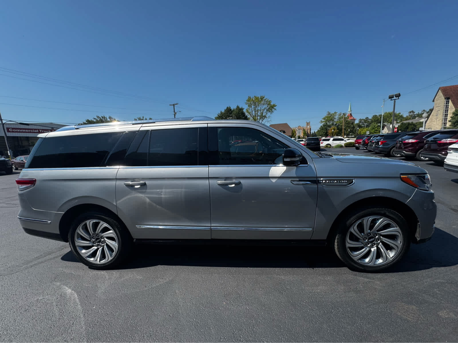 Used 2024 Lincoln Navigator L 4WD image 13