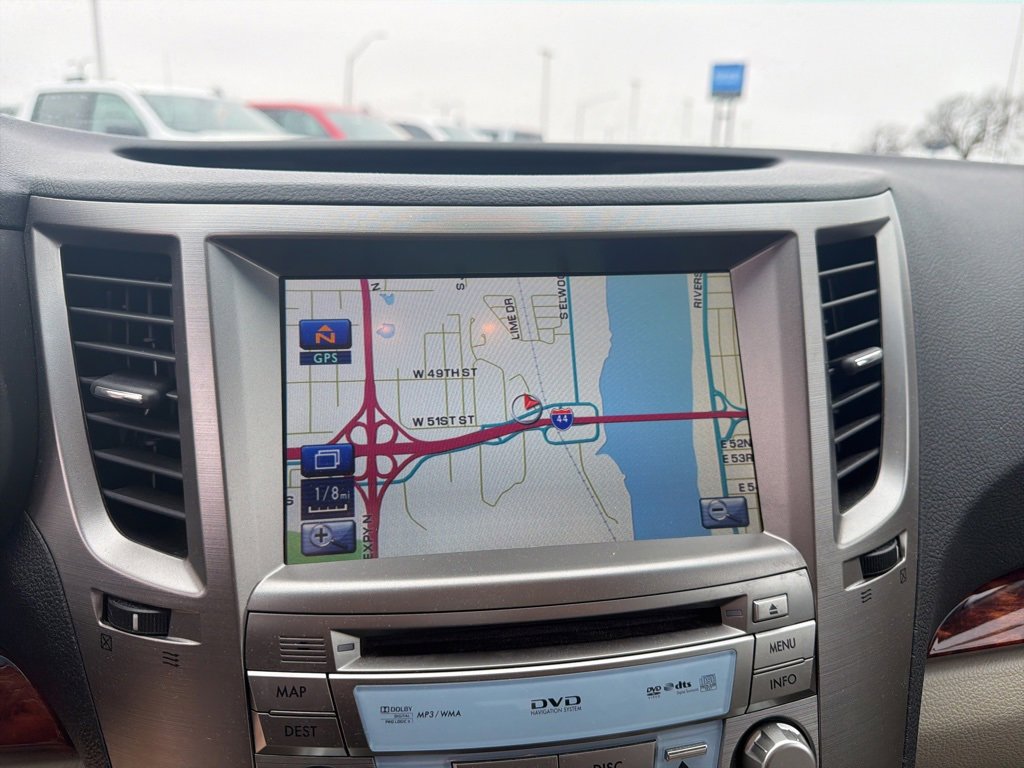 Used 2011 Subaru Outback 2.5i Limited image 16