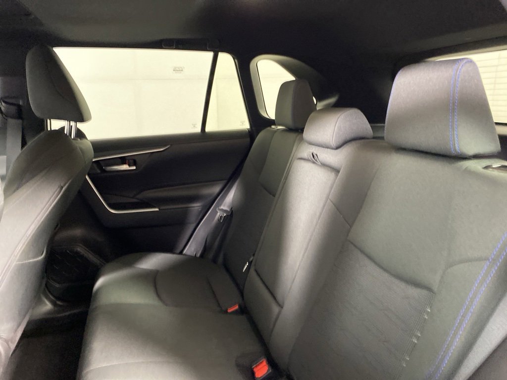 Used 2025 Toyota RAV4 SE image 13