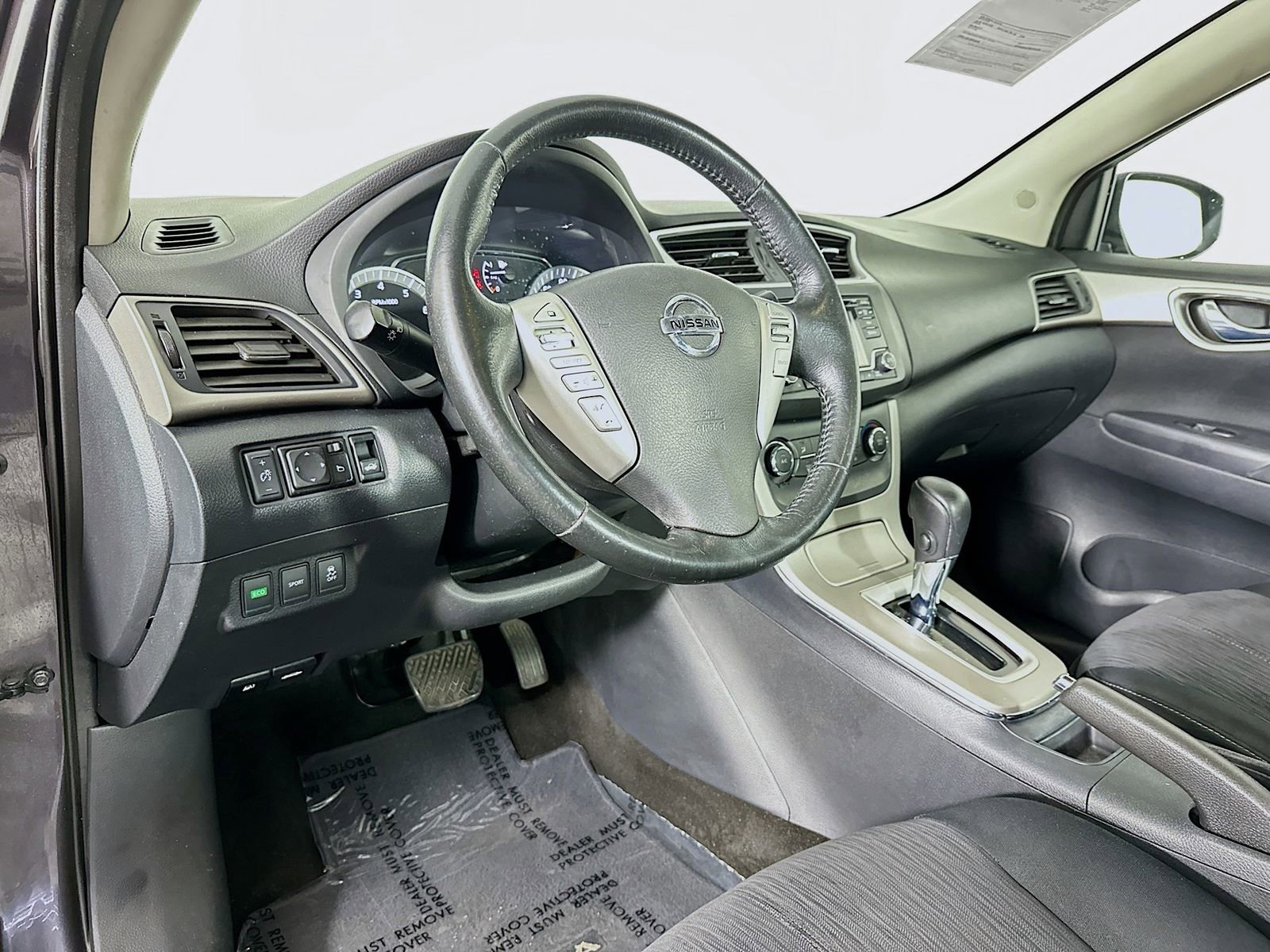 Used 2015 Nissan Sentra SV FWD image 9