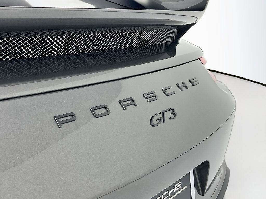 Certified 2018 Porsche 911 GT3 w/ Sport Chrono Package RWD image 26