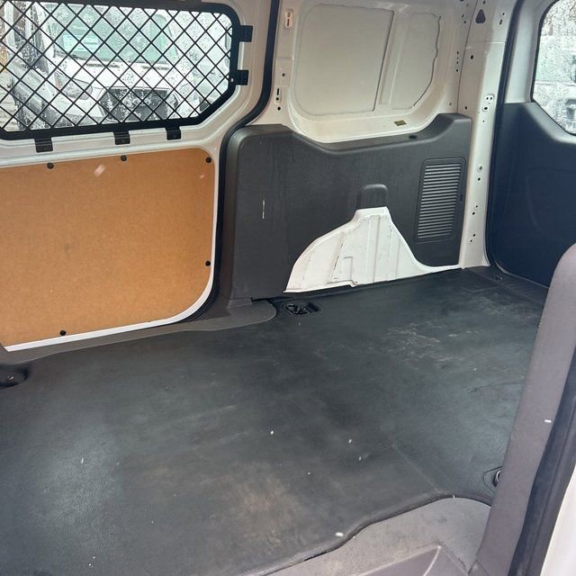 Used 2020 Ford Transit Connect XL image 7