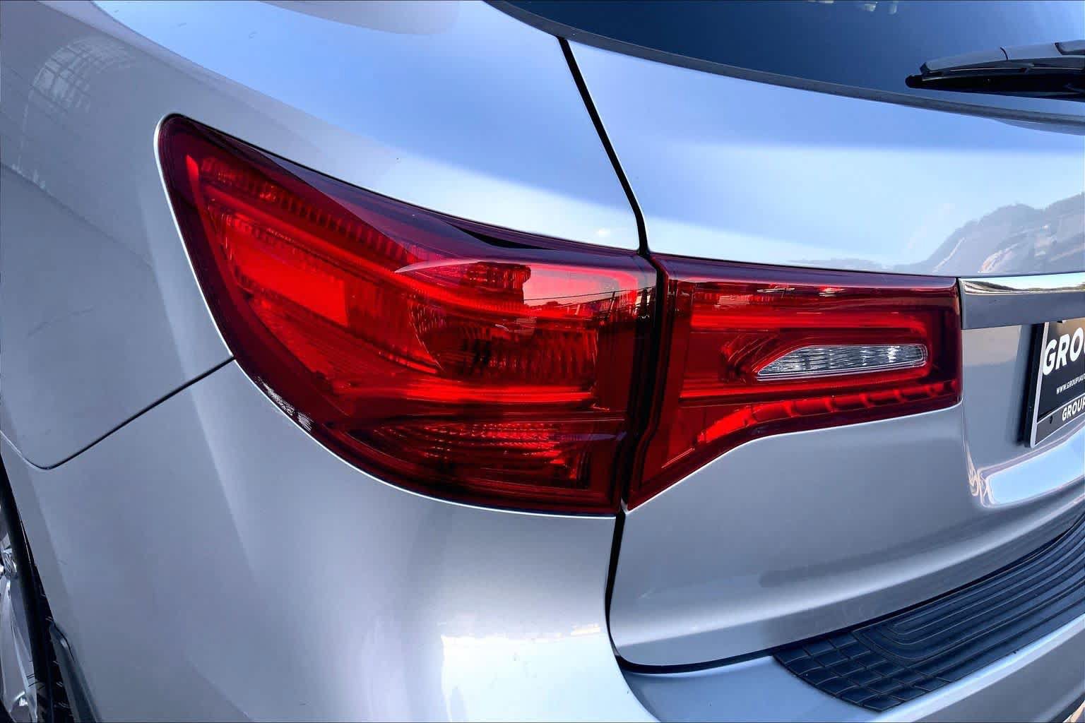 Used 2020 Acura MDX FWD image 28