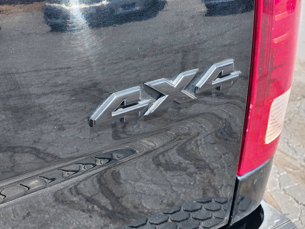 Used 2014 RAM 1500 Express w/ Black Ram 1500 Express Group AWD/4WD image 14