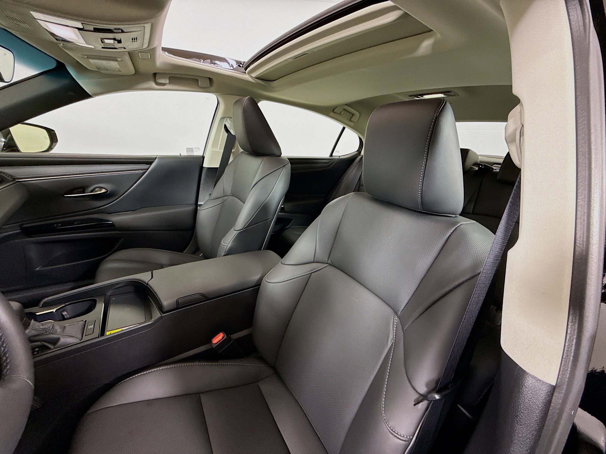 Used 2025 Lexus ES 350 350 w/ Premium Package image 10