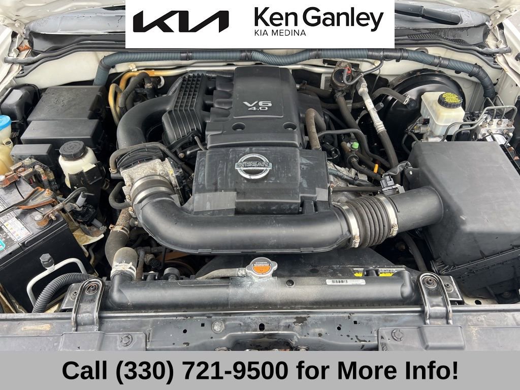 Used 2012 Nissan Pathfinder Silver image 57