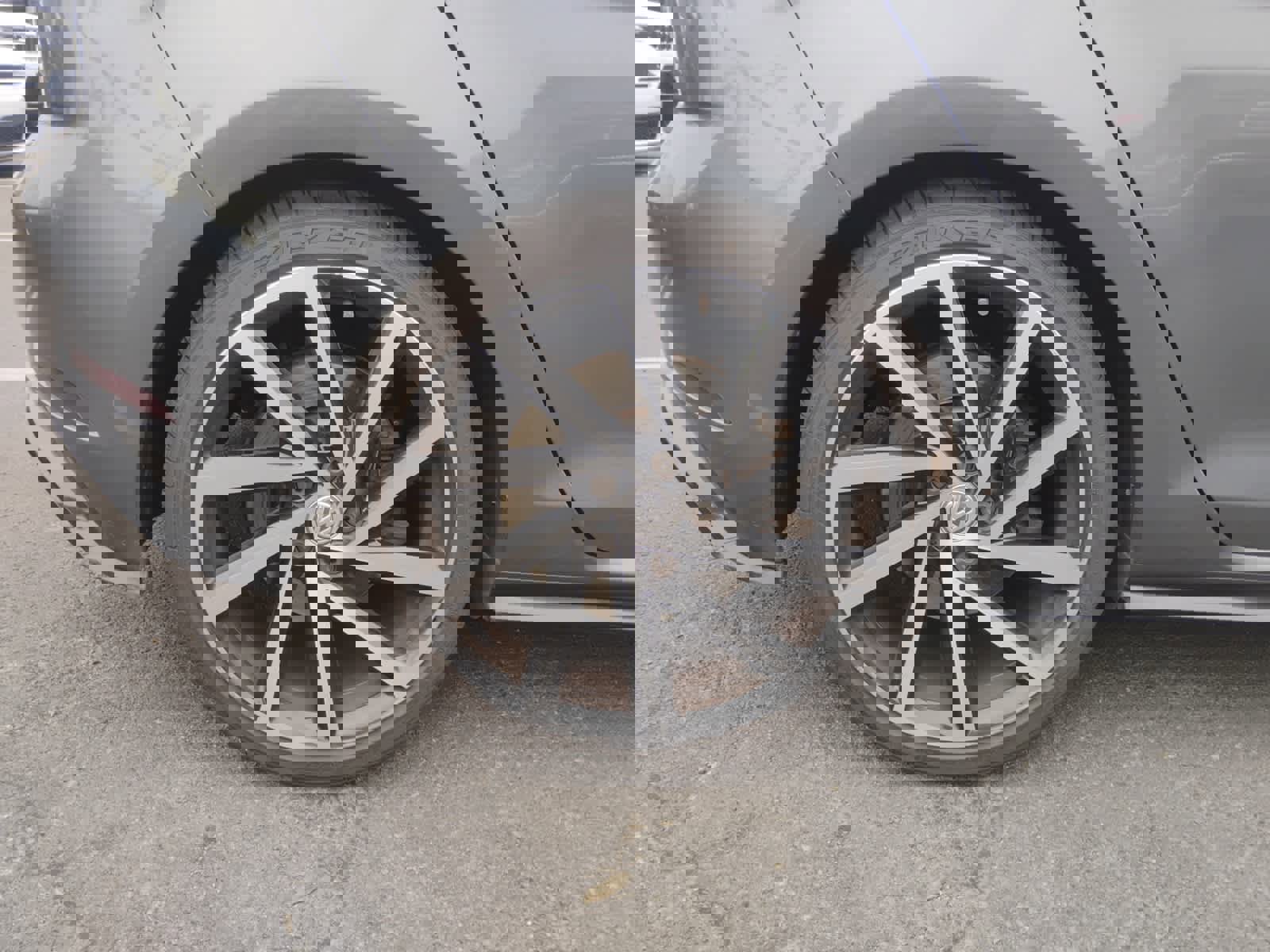 Used 2018 Volkswagen Golf R 4-Door image 5