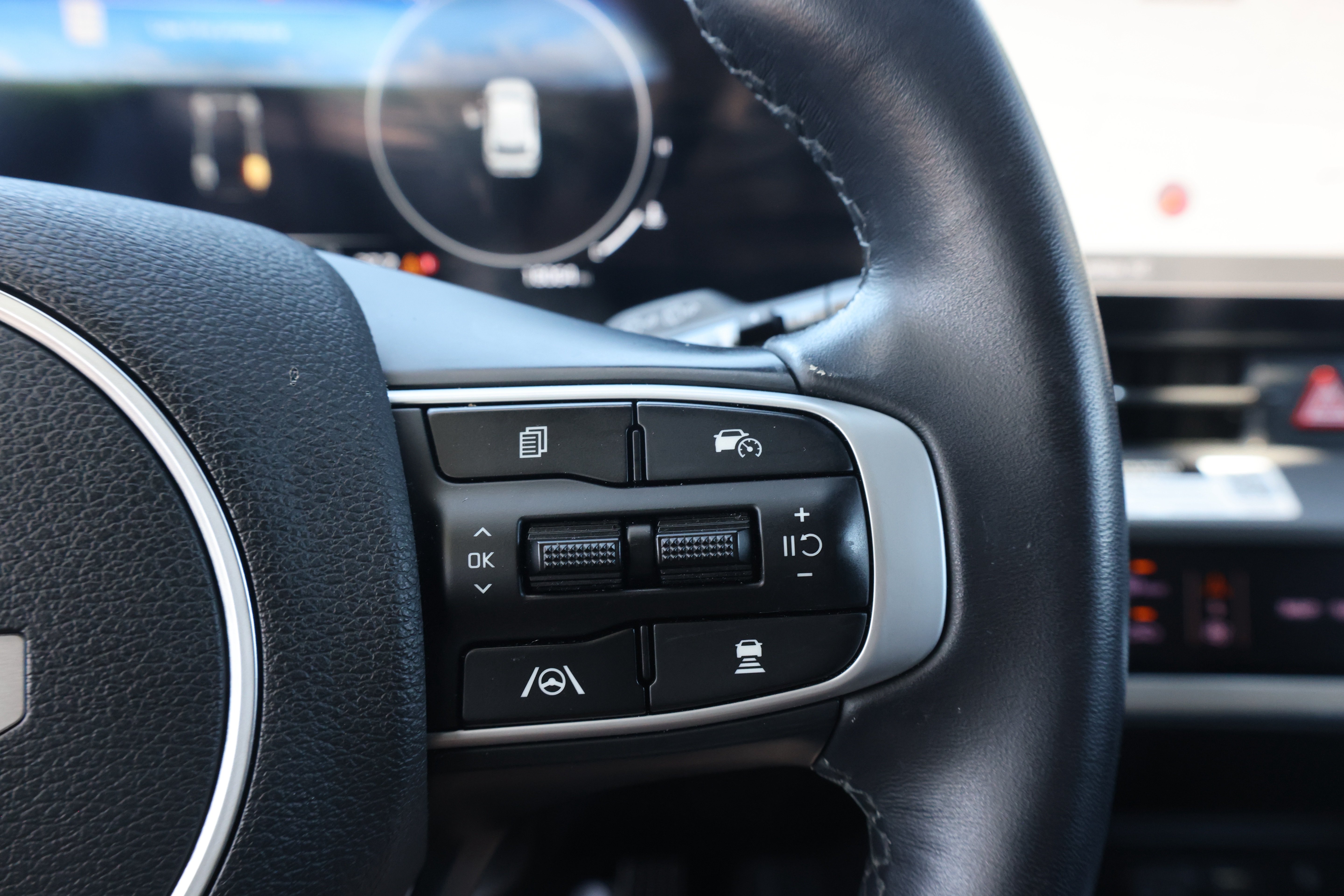 Used 2023 Kia Sportage SX FWD image 19