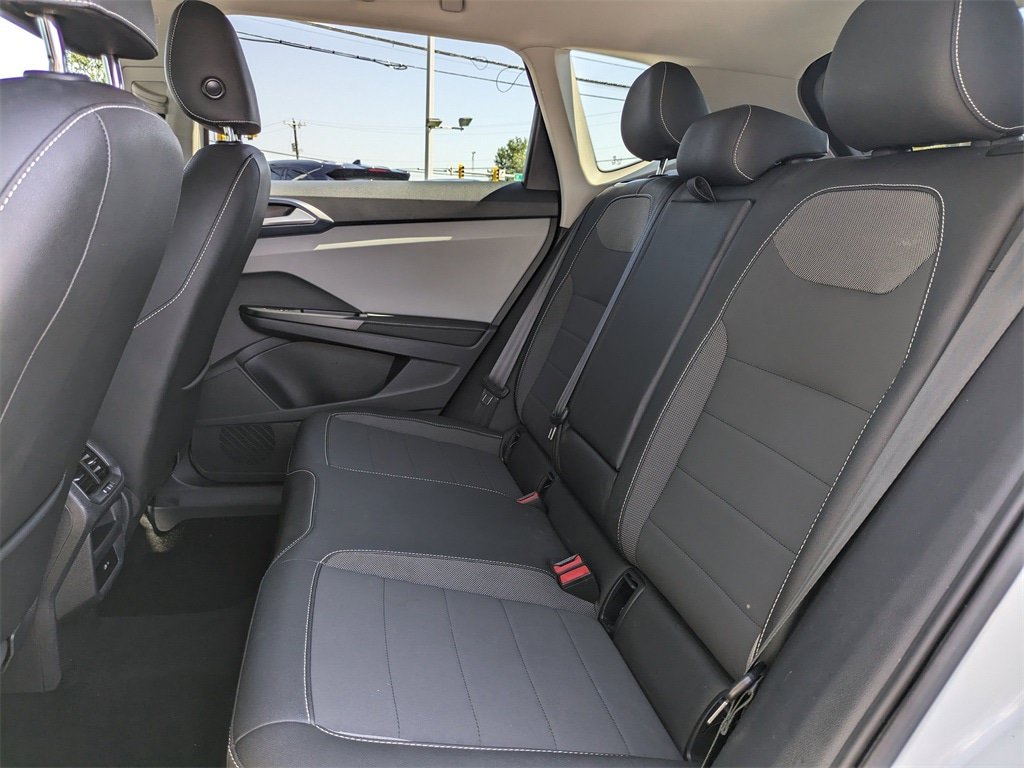 Used 2024 Volkswagen Taos SE FWD image 14