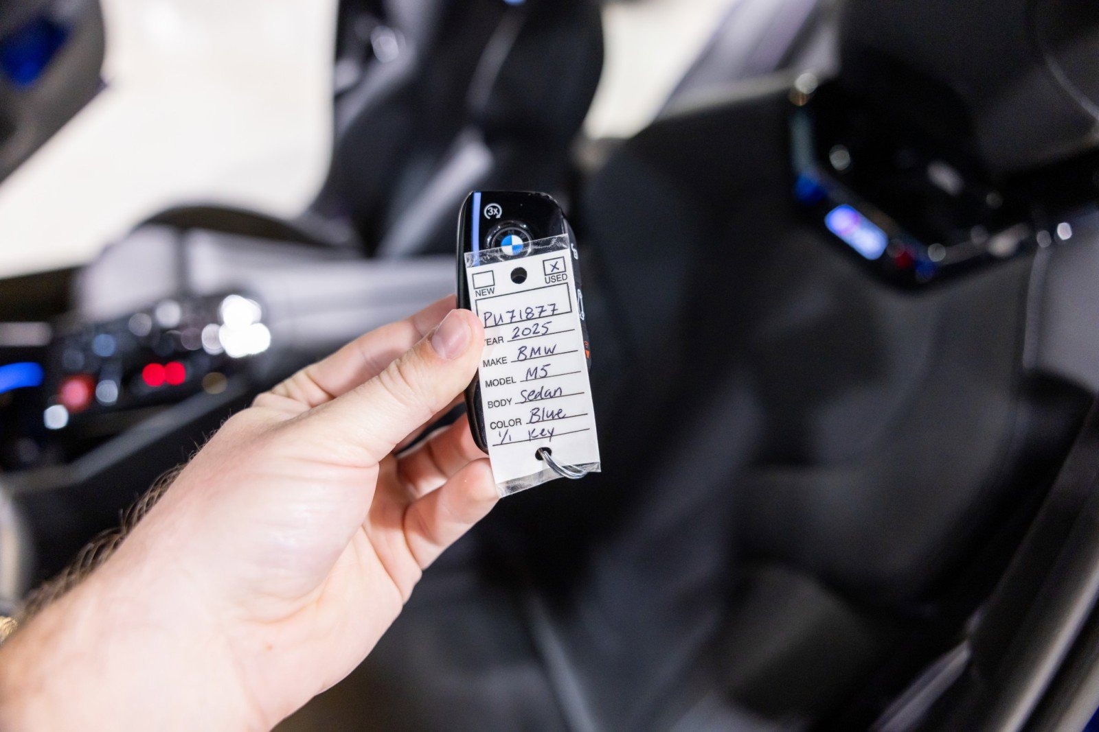 Used 2025 BMW M5 w/ Executive Package image 50