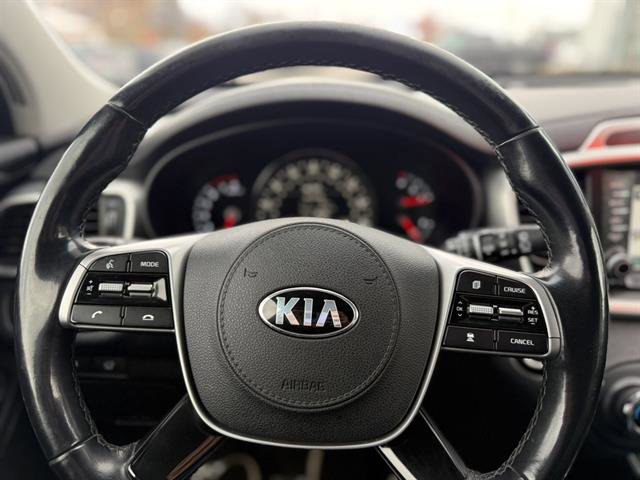 Used 2019 Kia Sorento EX w/ EX Touring Package image 16