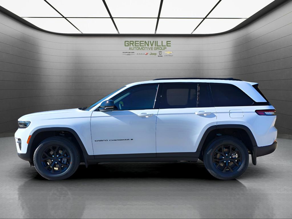 New 2025 Jeep Grand Cherokee Altitude image 2
