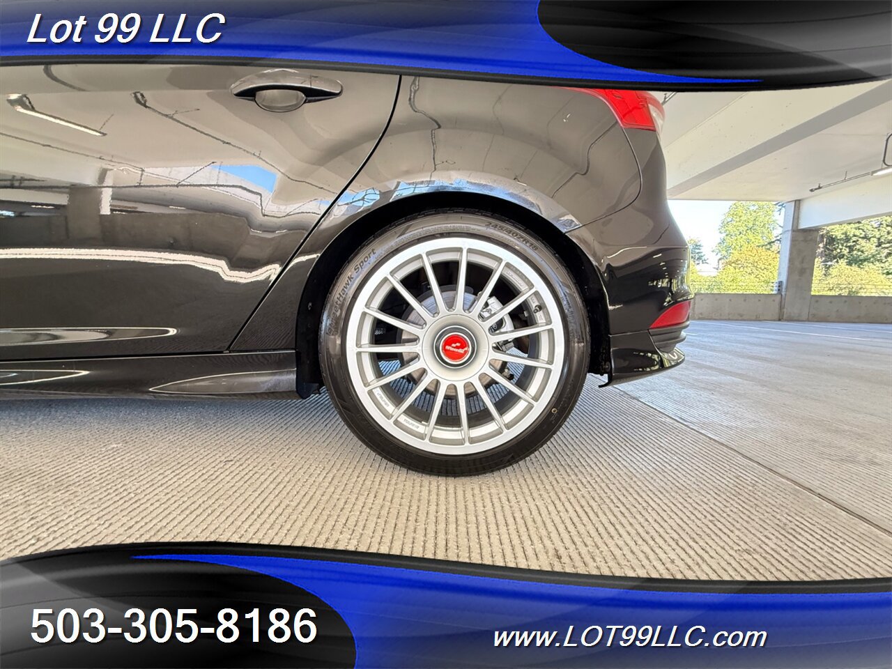 Used 2016 Ford Focus ST w/ Equipment Group 401A FWD image 27