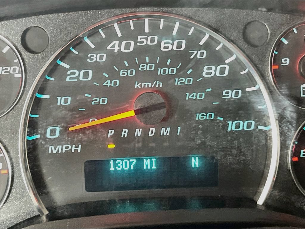 Used 2025 GMC Savana 2500 w/ Driver Convenience Package RWD image 12