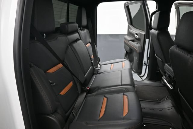 Used 2025 GMC Sierra 1500 AT4 w/ AT4 Premium Package AWD/4WD image 26