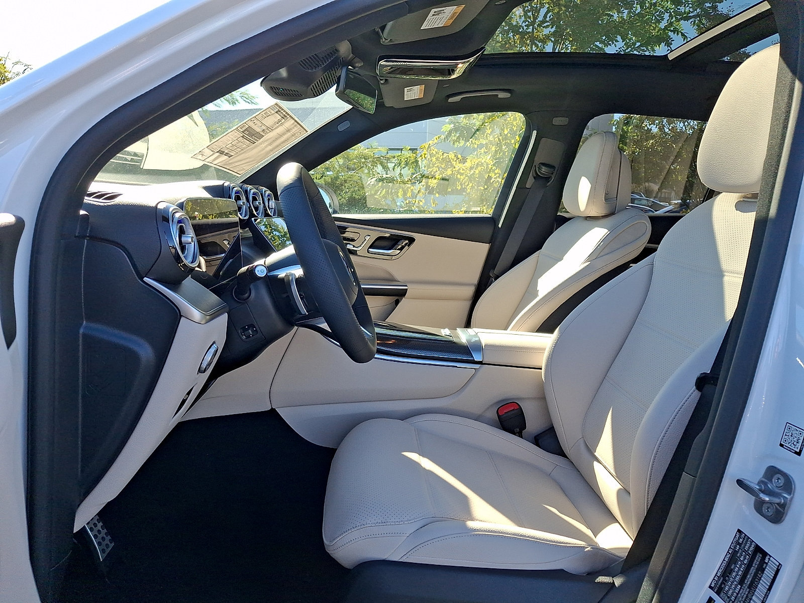 New 2027 Mercedes-Benz GLC 300 4MATIC image 9