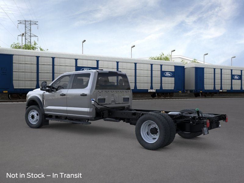 New 2026 Ford F550 4x4 Crew Cab image 4