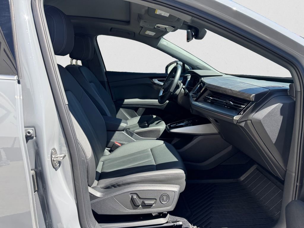 Used 2024 Audi Q4 e-tron Premium Plus w/ Premium Plus image 15