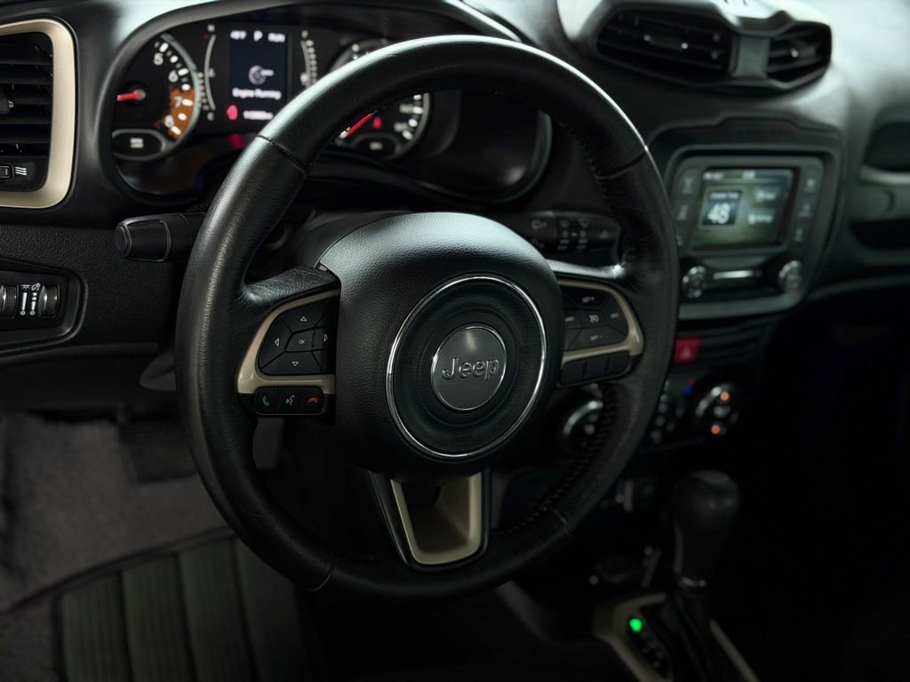 Used 2015 Jeep Renegade Latitude w/ Popular Equipment Group FWD image 34