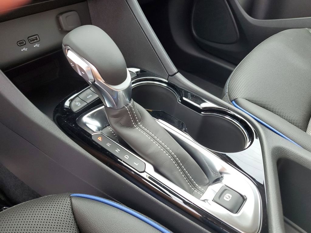 New 2025 Buick Encore GX Sport Touring w/ Comfort Package image 16