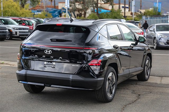 New 2025 Hyundai Kona SEL image 4