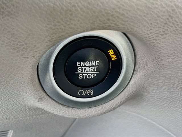 Used 2018 Chrysler Pacifica Touring-L Plus w/ Advanced Safetytec Group FWD image 19