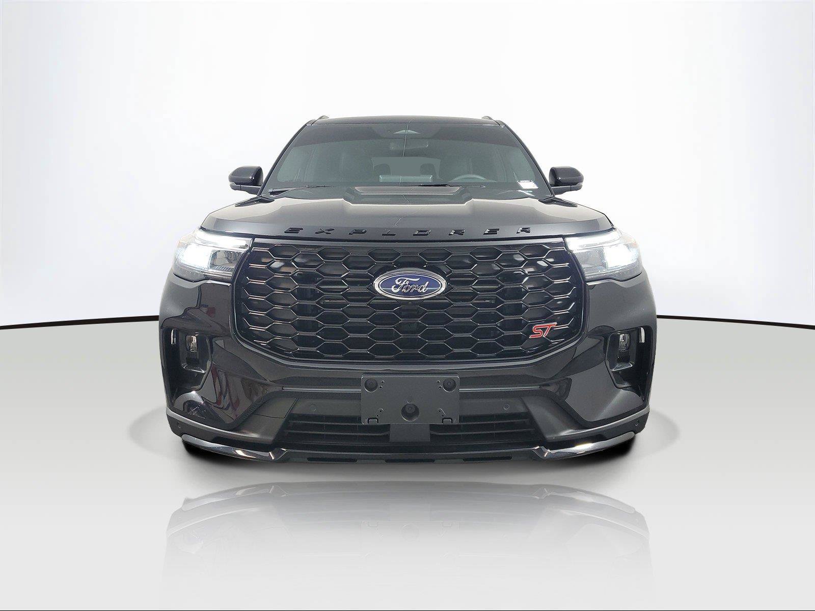 Used 2026 Ford Explorer ST w/ Sun And Sound Package RWD image 2