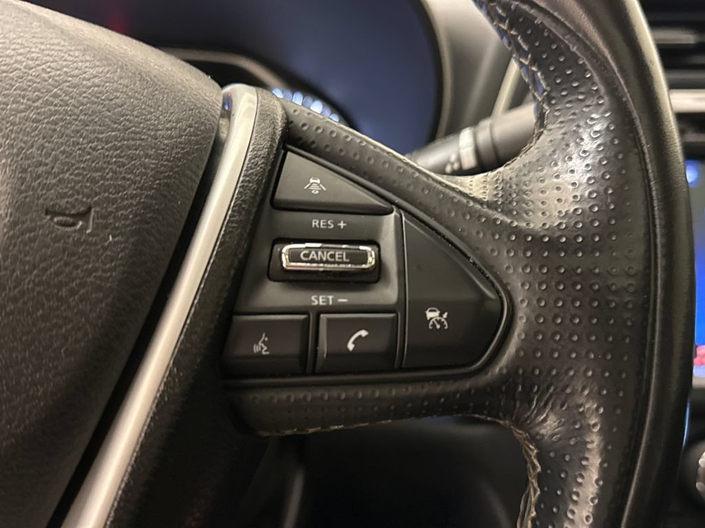 Used 2017 Nissan Maxima Platinum w/ Medallion Package FWD image 31
