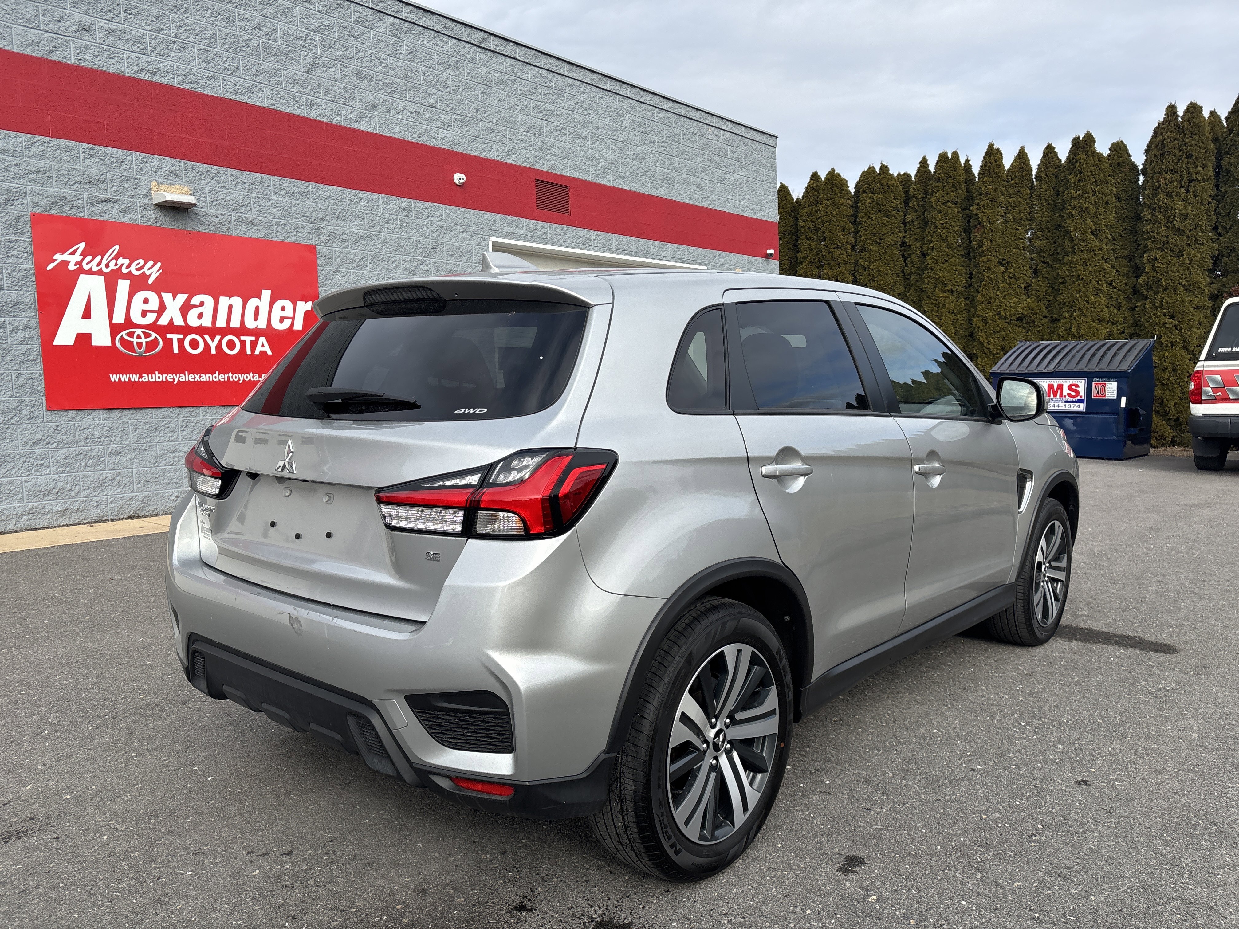 Used 2025 Mitsubishi Outlander Sport SE video 3