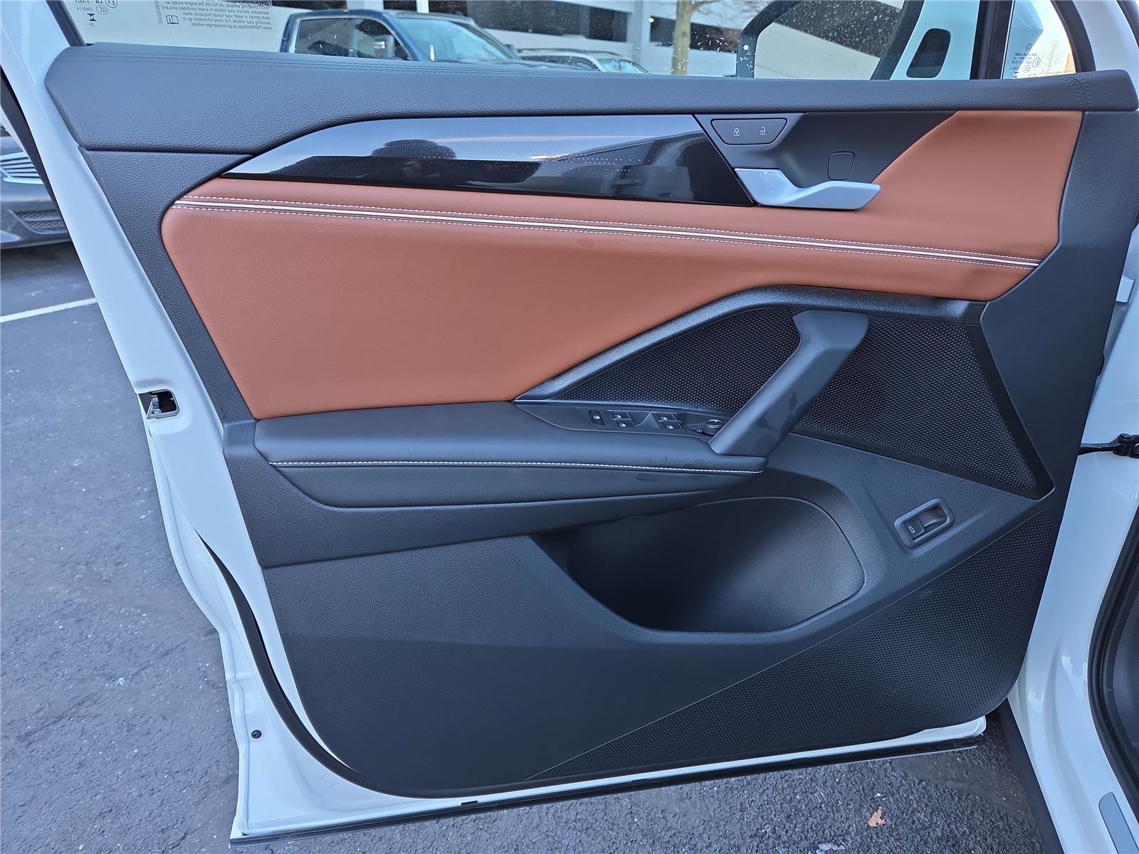 New 2026 Volkswagen Tiguan SEL R-Line image 12