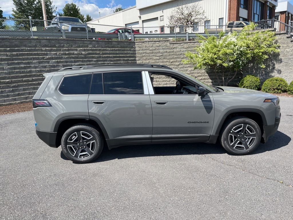 New 2026 Jeep Cherokee Laredo image 3