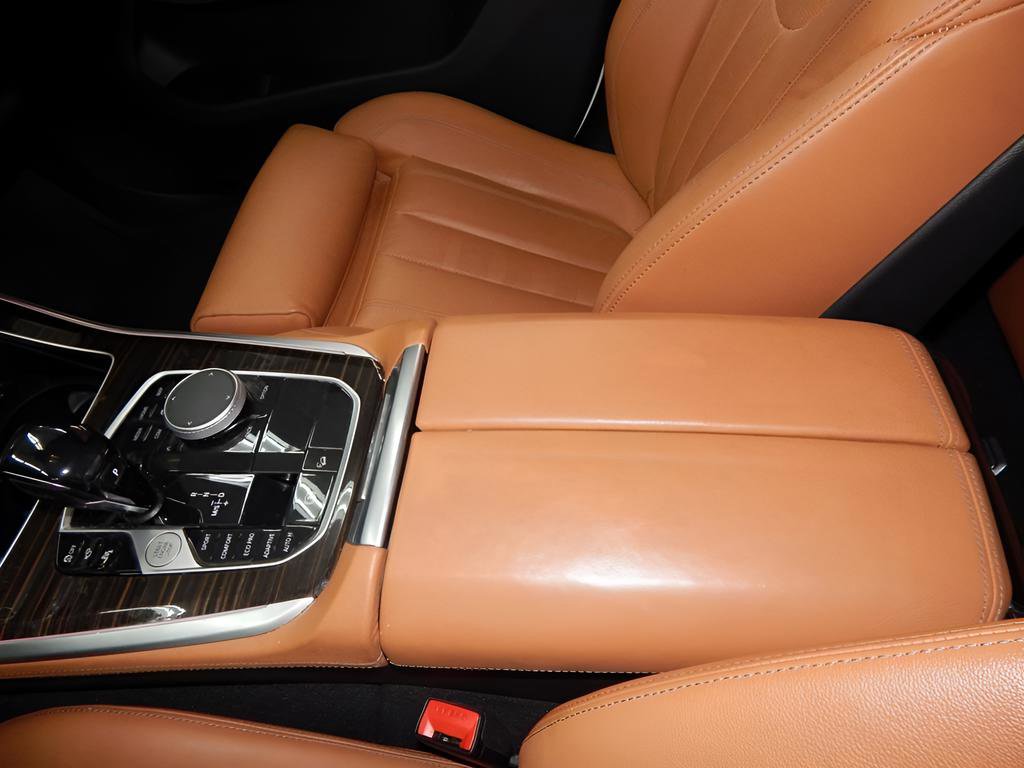 Used 2021 BMW X5 xDrive40i w/ M Sport Package image 17