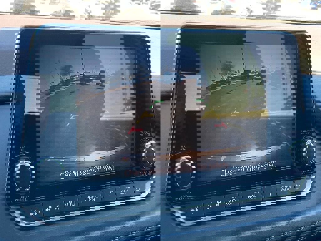 Used 2023 Nissan Rogue SV image 23