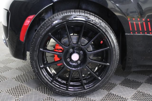 Used 2015 FIAT 500 Abarth w/ Beats Audio Package FWD image 5