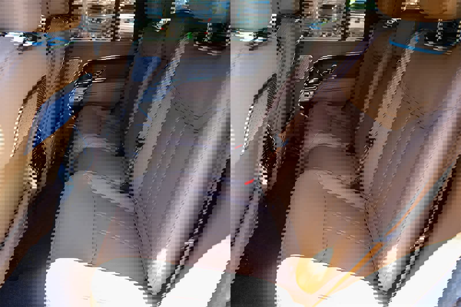 New 2025 Land Rover Range Rover Autobiography image 18