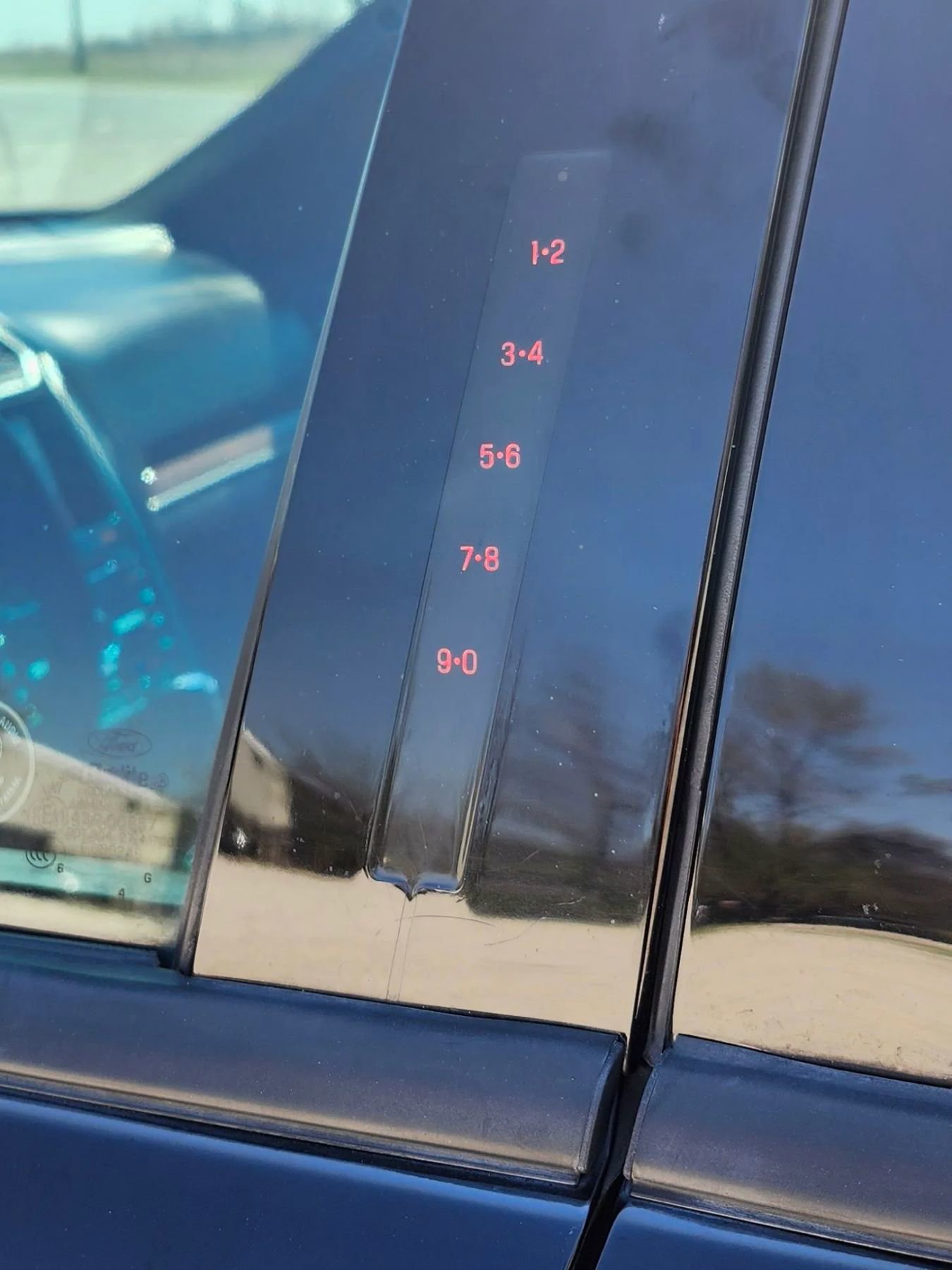 Used 2017 Ford Explorer Platinum image 10