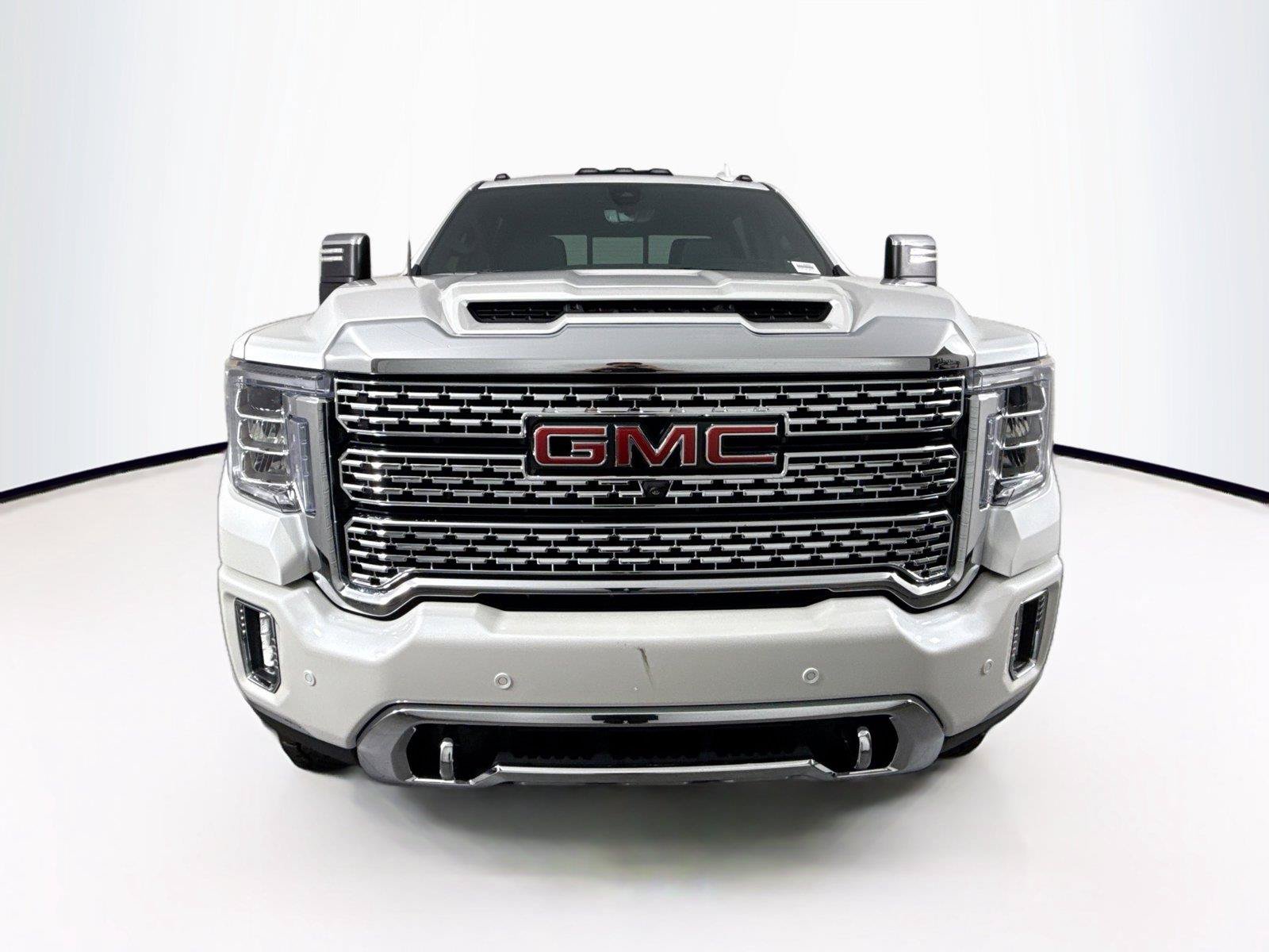 Used 2022 GMC Sierra 2500 Denali w/ Denali Ultimate Package AWD/4WD image 4