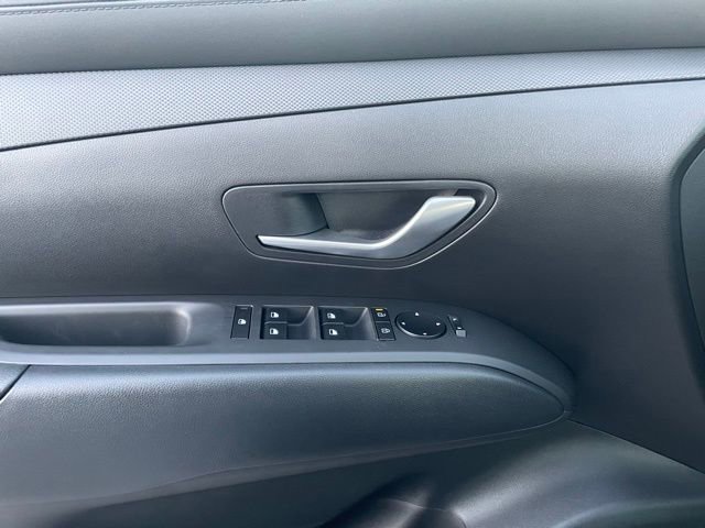 New 2025 Hyundai Tucson SE image 15