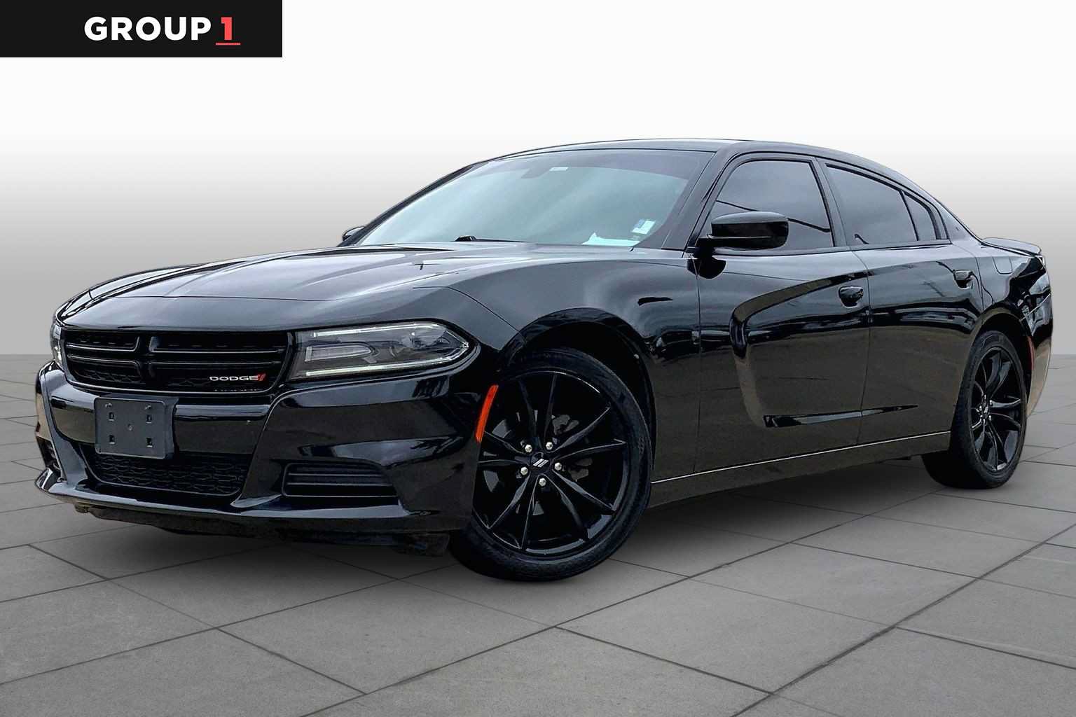 Used 2018 Dodge Charger SXT w/ Blacktop Package