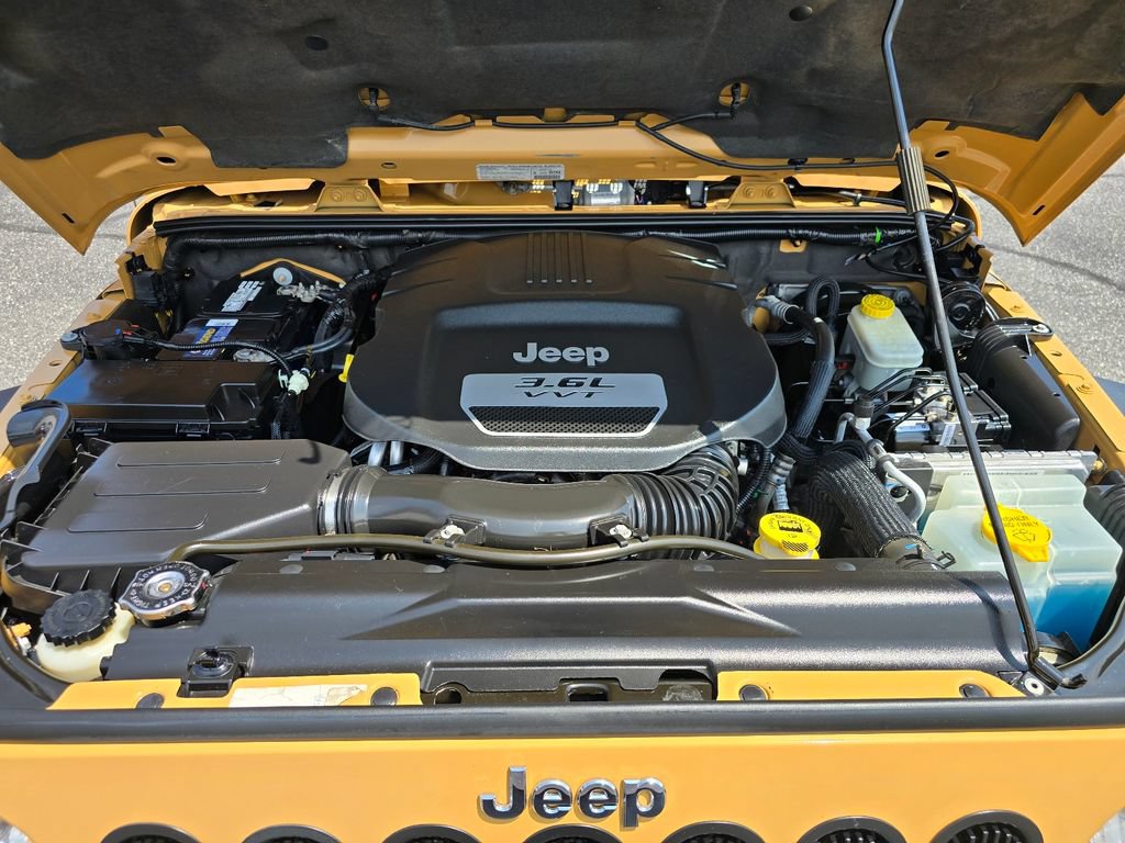 Used 2013 Jeep Wrangler Rubicon w/ PWR Convenience Group AWD/4WD image 27