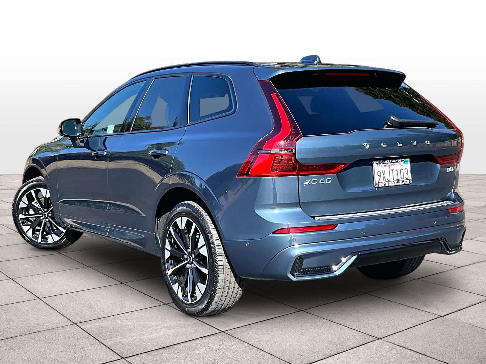 Used 2026 Volvo XC60 B5 Plus w/ Protection Package Premier AWD/4WD image 15