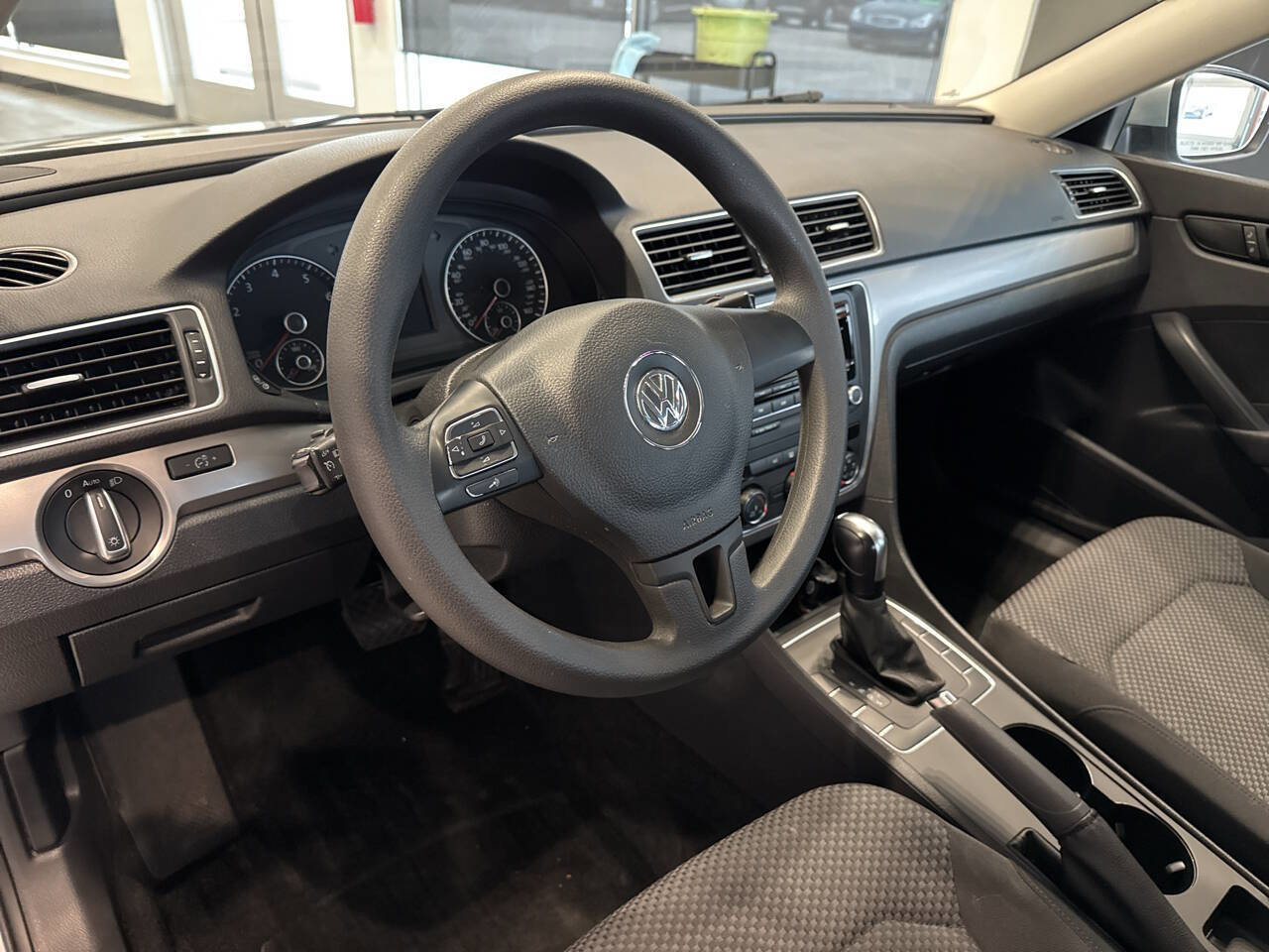 Used 2015 Volkswagen Passat 1.8T S FWD image 15