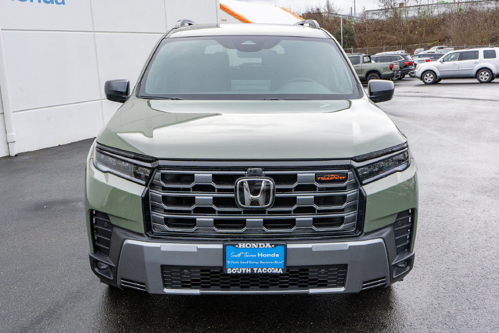New 2026 Honda Pilot TrailSport image 3